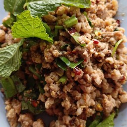 ลาบหมูสับเผ็ดพอดี