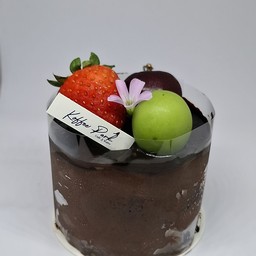 CHOCOLATE CAKE