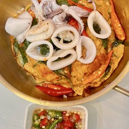 ข้าวไข่ข้นห่อหมกปลาหมึก