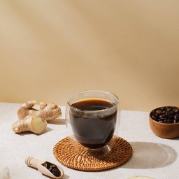 กาแฟดำร้อนผสมขิง