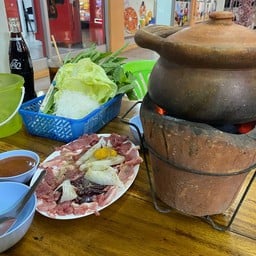 ลาบยโส โก้อิหลี ( วัยรุ่นร้านลาบ หน้าซอยโรงเจ )