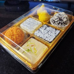 Gift Mini Indian Sweets รวมขนมอินเดีย