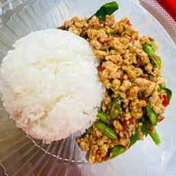 กะเพราหมูสับ