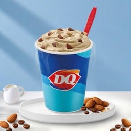 ไอศกรีม บลิซซาร์ด® มอคค่า อัลมอนด์ฟัดจ์