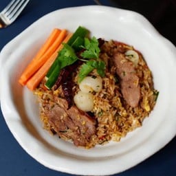 ข้าวผัดเป็ดย่างลำไย