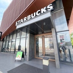 Starbucks  design village Bangna