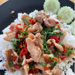 กะเพราหมูหมัก (หมู่จุ่มศรีนคร)