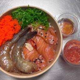 ข้าวหน้าแซลมอนดองซีอิ๊ว +กุ้งดอง+ไข่ดอง+ซีฟู้ด