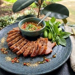 อิ่มเอม สเต็กเฮ้าส์ (หนองนารี)