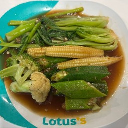 ผัดผักน้ำมันหอย-คูณทวีข้าวคลุกน้ำพริก
