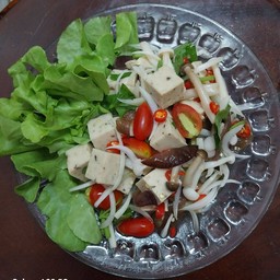 ยำเต้าหู้เห็ดหอม