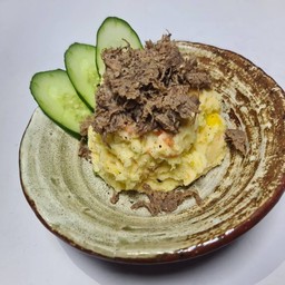 คอร์นบีฟโปเตโต้สลัด / Potato Salad Corn Beef
