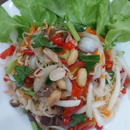 ยำมาม่ามังสวิรัติ