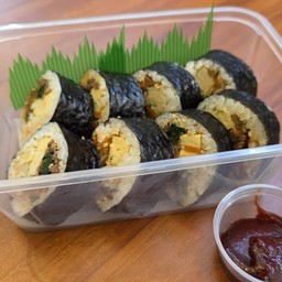 คิมบับเนื้อ/Beef Kimbap