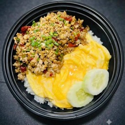 หมูสับคั่วพริกเกลือไข่ข้น