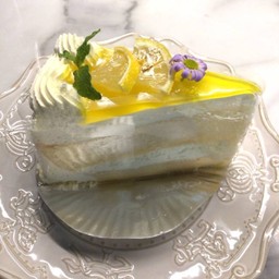 Honey lemon cake