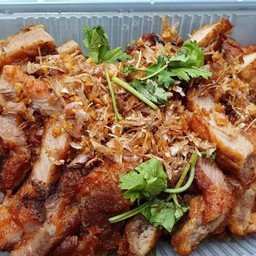 E4 หมูทอดจิ้ม