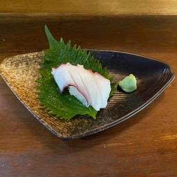 หมึกทาโกะซูชิ (1p)