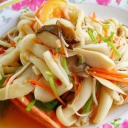 ร้านยำ รถเมย์ สีชมพู (แซ่บตามสั่ง)