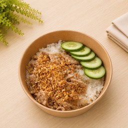 เนื้อกระเทียม ( ราดข้าว )