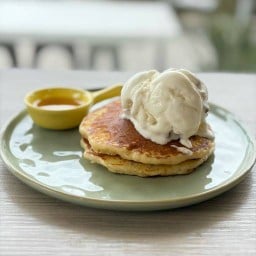 Cafe Velodome ถนนพระสุเมรุ