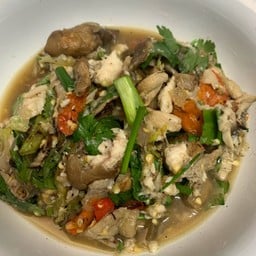 แจ่วปลาช่อนใส่เห็ด และผักนึ่ง