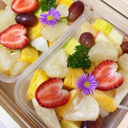 ผลไม้ตามฤดูกาล 4-5 อย่าง