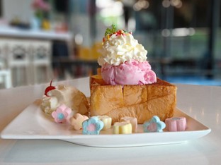 โปรโมชั่น Birthday  ลด 10 % เมื่อสั่งเมนูในหมวด ต้ม-แกง-ตุ๋น, เรียกน้ำย่อย-ทอด, สเต็ก, สปาเก็ตตี้, ยำ-ยำ, เมนูปลา เป็นชิ้น, เมนูทานเล่น, กับข้าวจานผัด, ข้าวจานเดียว, เมนูเส้น จานเดียว, เมนูปลา เป็นตัว, เมนูเผ็ดจัด, ซุป & สลัด