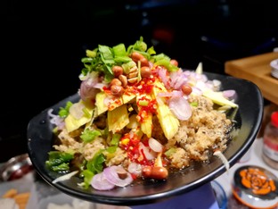 ยำปลาดุกฟู