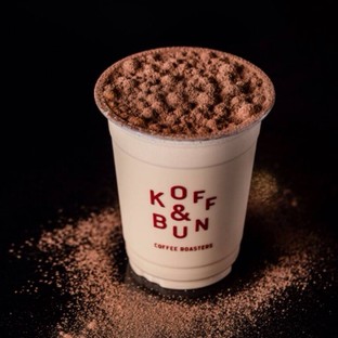 โปรโมชั่น 10แต้ม ลด 10% ลด 10 % เมื่อสั่งเมนูในหมวด เครื่องดื่มซิกเนเจอร์ ( Signature drink ), เครื่องดื่มร้อน ( Hot ), Single Origin, เครื่องดื่มปั่น  ( Smoothie ), Blend , เครื่องดื่มเย็น ( Iced )