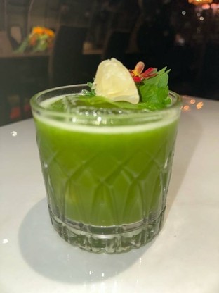 โปรโมชั่น For 2 cocktails 1 person ลด 91 บาท เมื่อสั่งเมนู  จำนวน 1 ที่