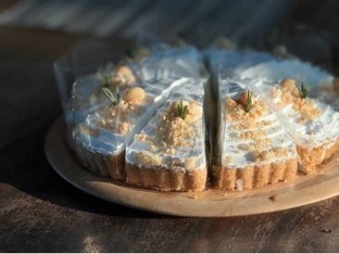 โปรโมชั่น ลดค่าอาหาร 20% ลด 20 % เมื่อสั่งเมนูในหมวด อาหารจานเดียว, หมูกรอบ, ข้าวผัด, จานเส้น, ชุดเมี่ยง, ทอด, ทะเล, ชุดน้ำพริก, ปลา, ผลไม้รวม, ผัด, ข้าวสวย, ข้าวต้ม, ไข่, ต้ม, ซาซิมิ, ยำแซ่บ, ย่าง, สลัด, สเต็ก, ส้มตำ, อบ/นึ่ง, แกง, ซุป, Set ขาหมูกรอบ