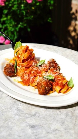 โปรโมชั่น ส่วนลดพนักงานอาหาร 20% ลด 20 % เมื่อสั่งเมนูในหมวด Vegan (เจ), Salads, Breakfast, Kids Menu, Soup, Main Dishes, Appetizer, Vegetarian (มังสวิรัต), Pasta, Snack, Thai Food, Halal Friendly(ฮาลาล) , Brunch