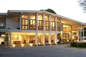 Spring Dining Room (สปริง ไดน์นิ่งรูม) Spring Dining Room (สปริง ไดน์นิ่งรูม)