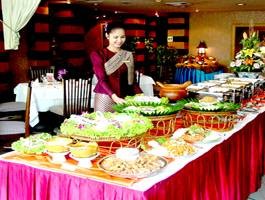 อาหารไทยชาววังบุษราคัม (Bussaracum Royal Thai Cuisine) อาหารไทยชาววังบุษราคัม (Bussaracum Royal Thai Cuisine)