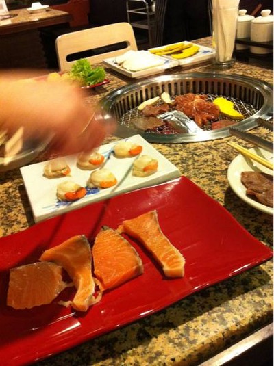 Grills House (กริลล์เฮาส์) Grills House (กริลล์เฮาส์)