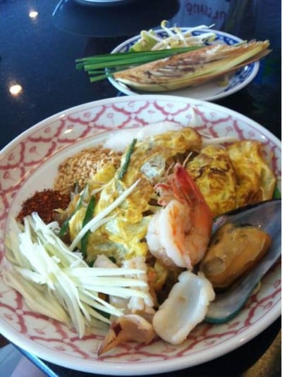 บ้านส้มตำ ผัดไท (Baan SomTum PadThai) บ้านส้มตำ ผัดไท (Baan SomTum PadThai)