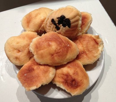 ขนมไข่หน้าวังบูรพา (Ka Nom Kai Nah Wang Burapa) ขนมไข่หน้าวังบูรพา (Ka Nom Kai Nah Wang Burapa)