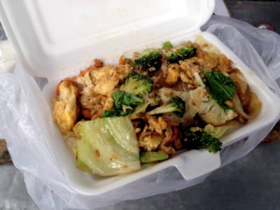 ผัดซีอิ๊วกุ้ง