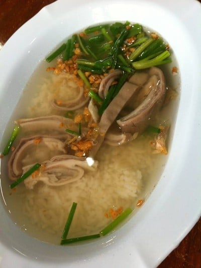 สุวรรณาชวนเสวย (Suwanna Chuan Sawoei Restaurant) สุวรรณาชวนเสวย (Suwanna Chuan Sawoei Restaurant)