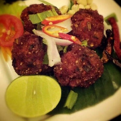 Somtum Der (ส้มตำเด้อ) ศาลาแดง Somtum Der (ส้มตำเด้อ) ศาลาแดง