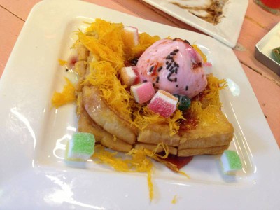 เดอะเกลอโรตีอินดี้ (The Grea Rotee Indy) เดอะเกลอโรตีอินดี้ (The Grea Rotee Indy)