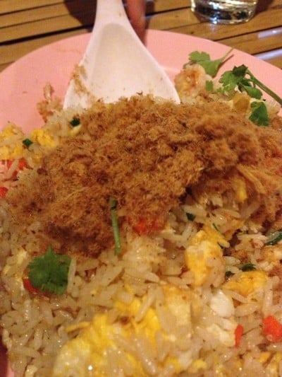 ข้าวผัดปู (ไม่มั่นใจ)