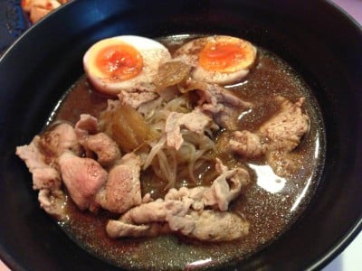 ก๋วยเตี๋ยวเรือไข่มะตูมสำราญทอง (Sam Ran Tong noodle) ก๋วยเตี๋ยวเรือไข่มะตูมสำราญทอง (Sam Ran Tong noodle)