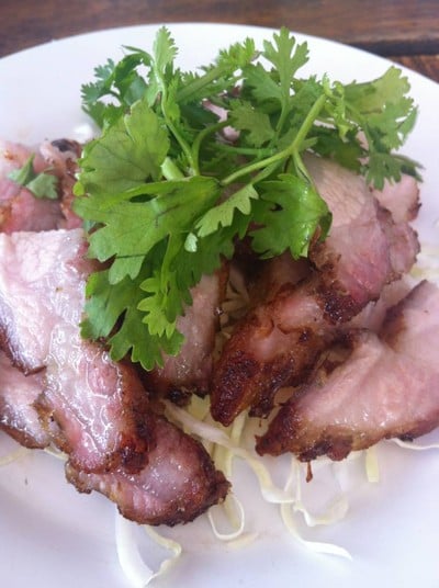 คอหมูย่าง (มันเยอะไปนิดนุงค่ะ)