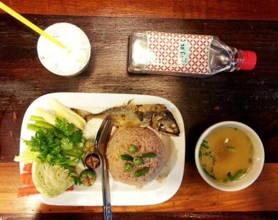 ข้าวคลุกน้ำพริกกะปิกับปลาทู 99 บาท