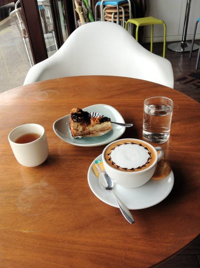 คัพส์แอนด์เค้ก (Cup'n Cake) คัพส์แอนด์เค้ก (Cup'n Cake)