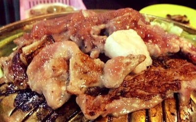 ริมน้ำ หมูกระทะ