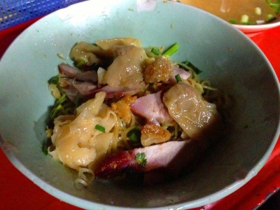 บะหมี่เกี๊ยวแชมป์โลก (Ba Mhee Kiew Champ Lok) สุขุมวิท 65 บะหมี่เกี๊ยวแชมป์โลก (Ba Mhee Kiew Champ Lok) สุขุมวิท 65