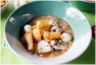 ก๋วยเตี๋ยวหมูต้มยำตำลึง (สูตรมะนาว) (Tom Yum Tum Lueng Noodle) ก๋วยเตี๋ยวหมูต้มยำตำลึง (สูตรมะนาว) (Tom Yum Tum Lueng Noodle)
